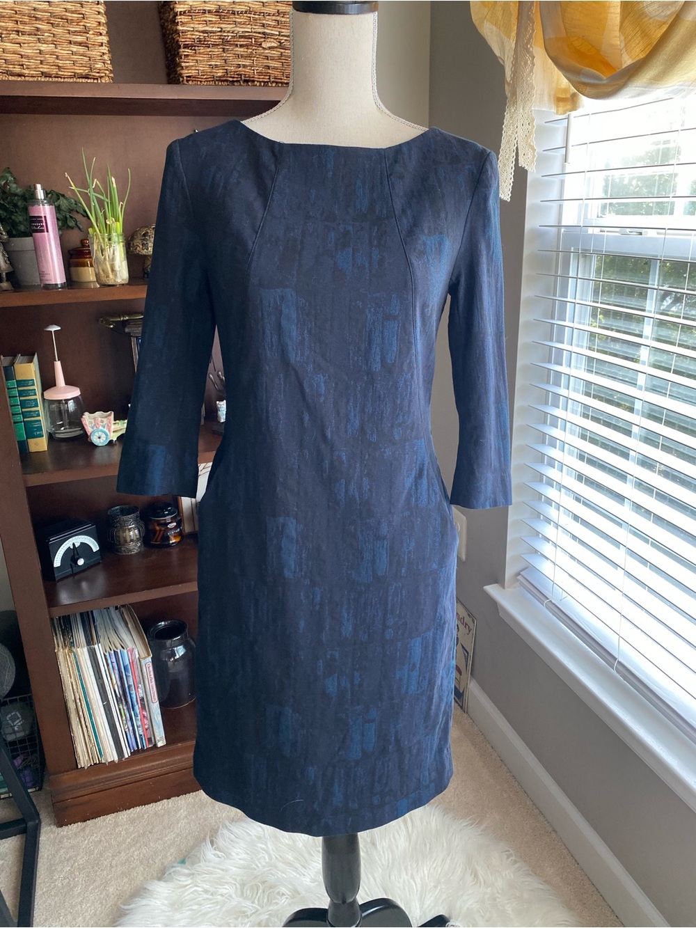 MM Lafleur New York Navy Textured Midi Sheath Dressy Size 6 EUC